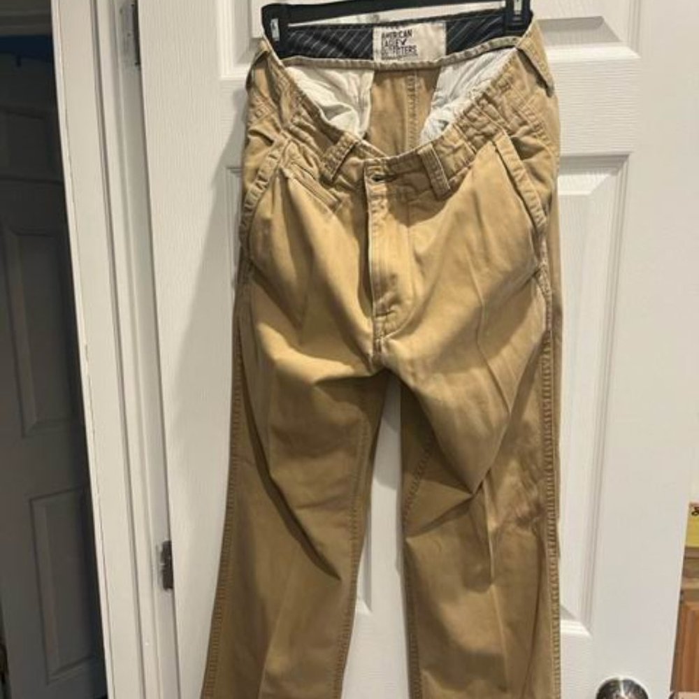 American Eagle Khaki